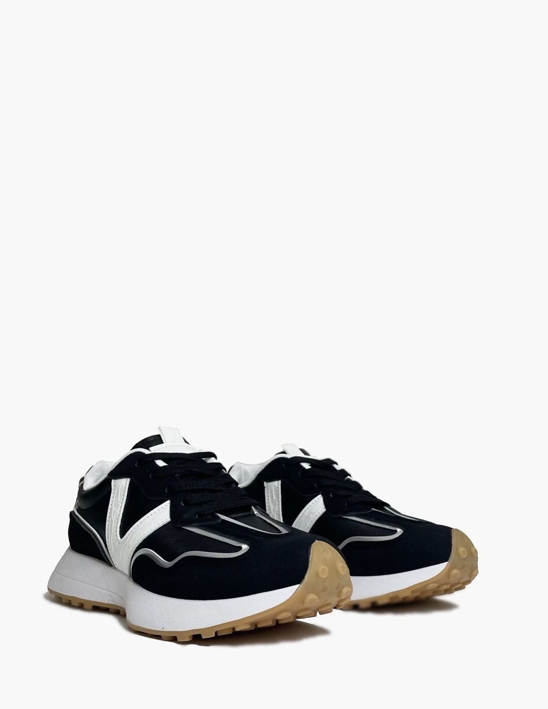 Deportivas de mujer negras blancas Deportivas de mujer negras blancas