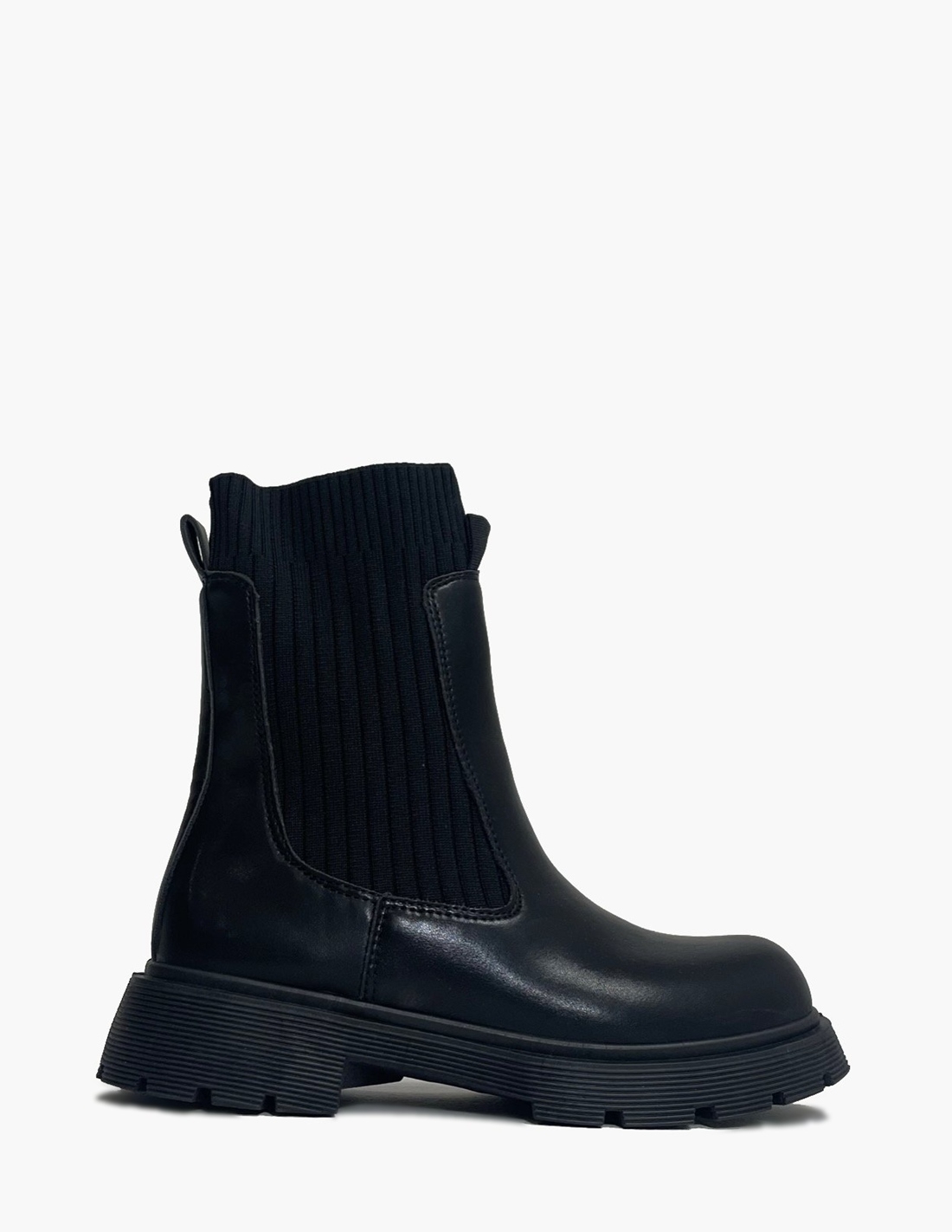 Bota Negra de Punto Ajustado