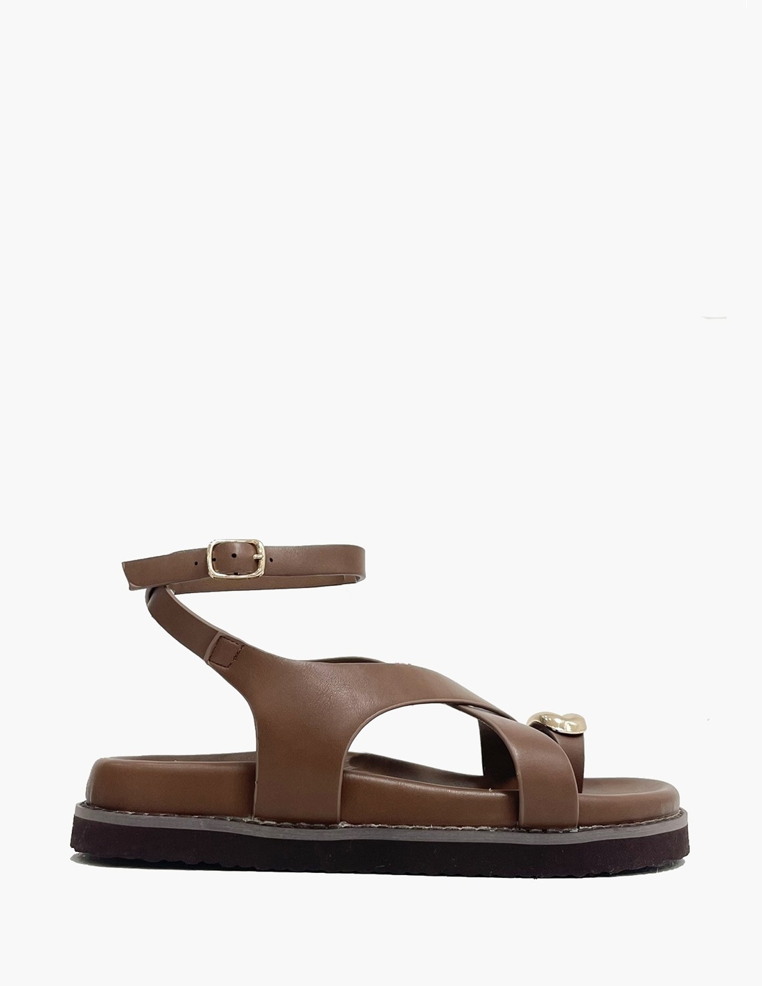 Sandalias marrones anillo...